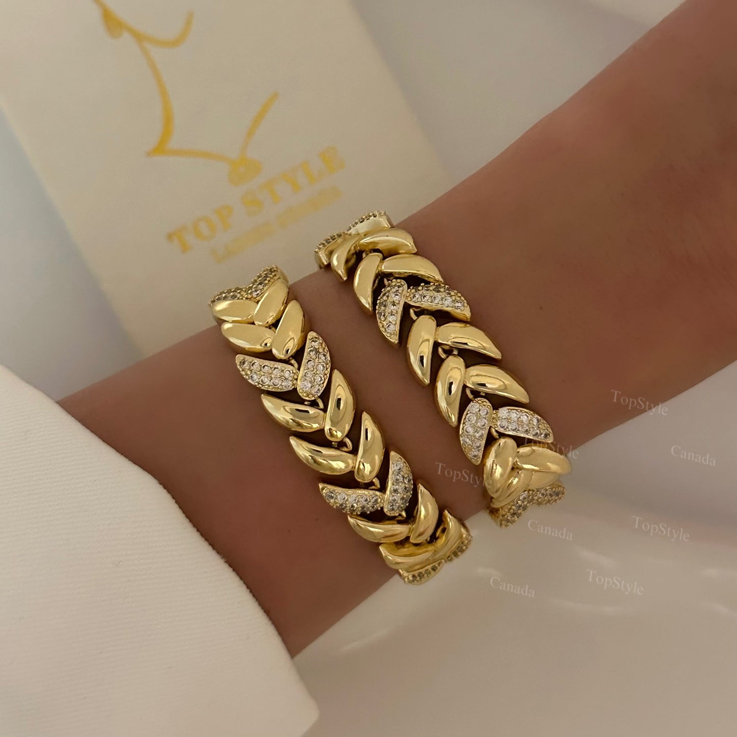 Fancy Leaf Link Bracelet