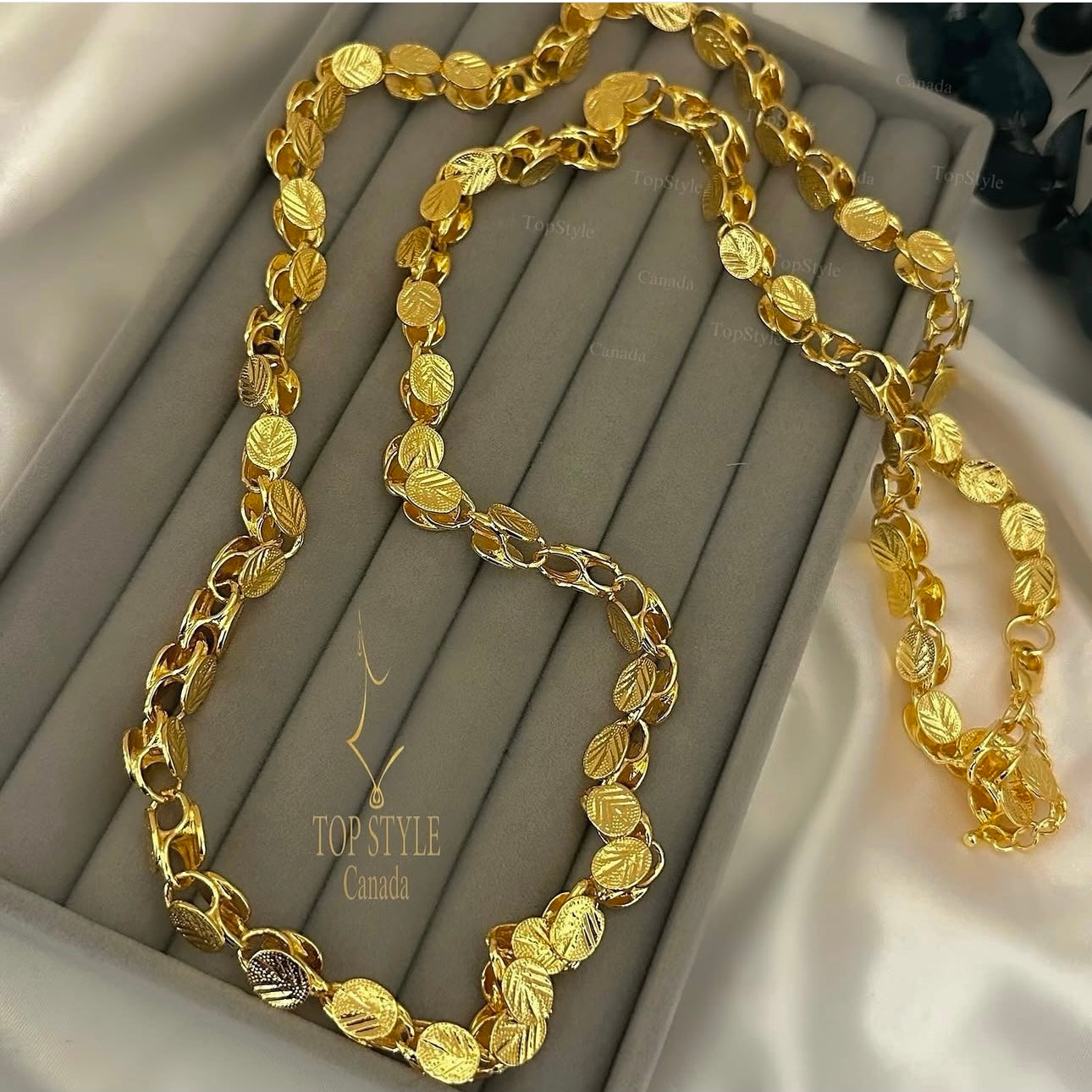 Collier long traditionnel plaqué or 21 carats