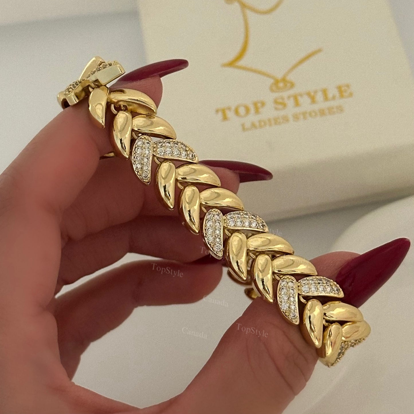 Fancy Leaf Link Bracelet