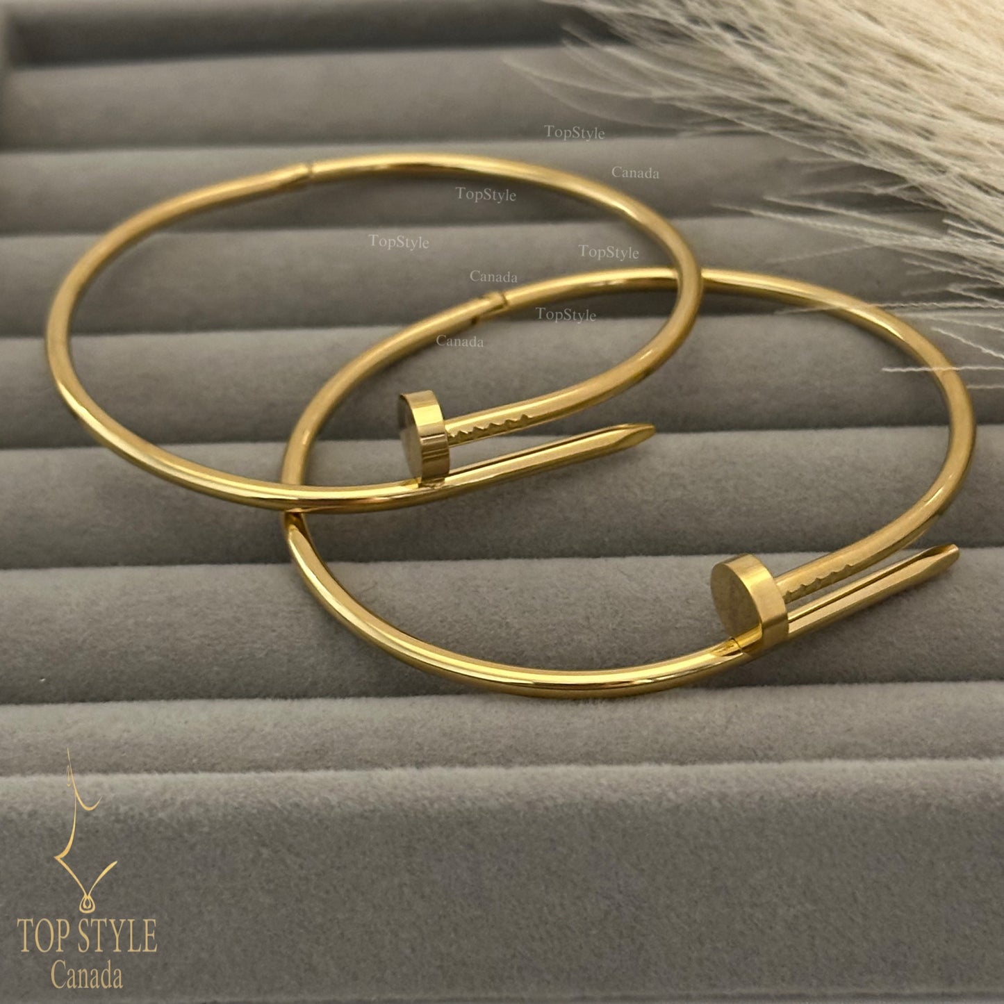 18K Gold Plated Screw Bracelet