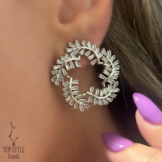 Spark Leaf Circle Earrings