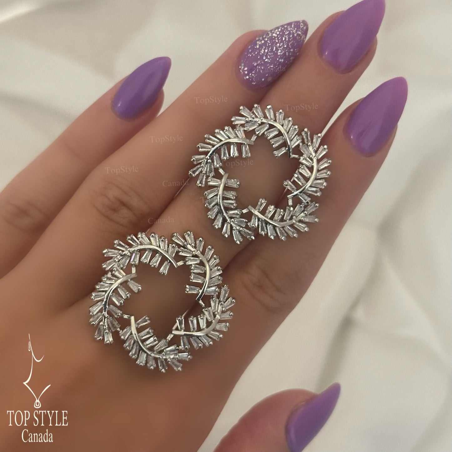 Spark Leaf Circle Earrings