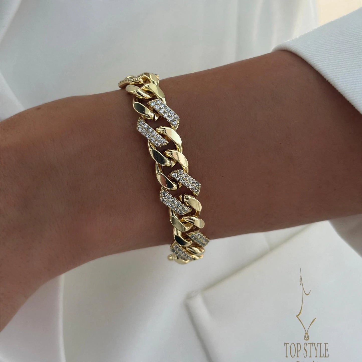 Cuban Link Bracelet Collection | 18K Gold Plated