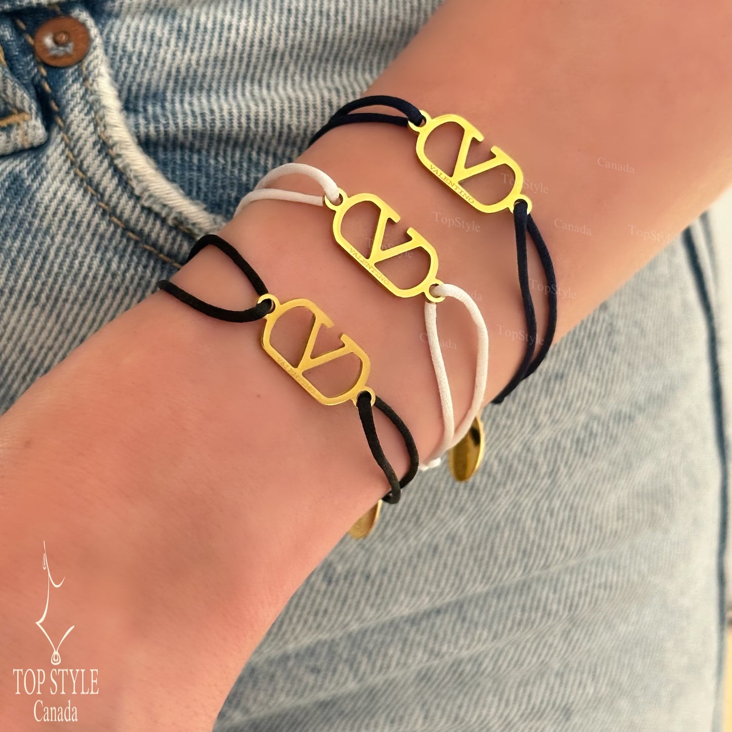 Elegant Gold-Plated Charm Bracelet