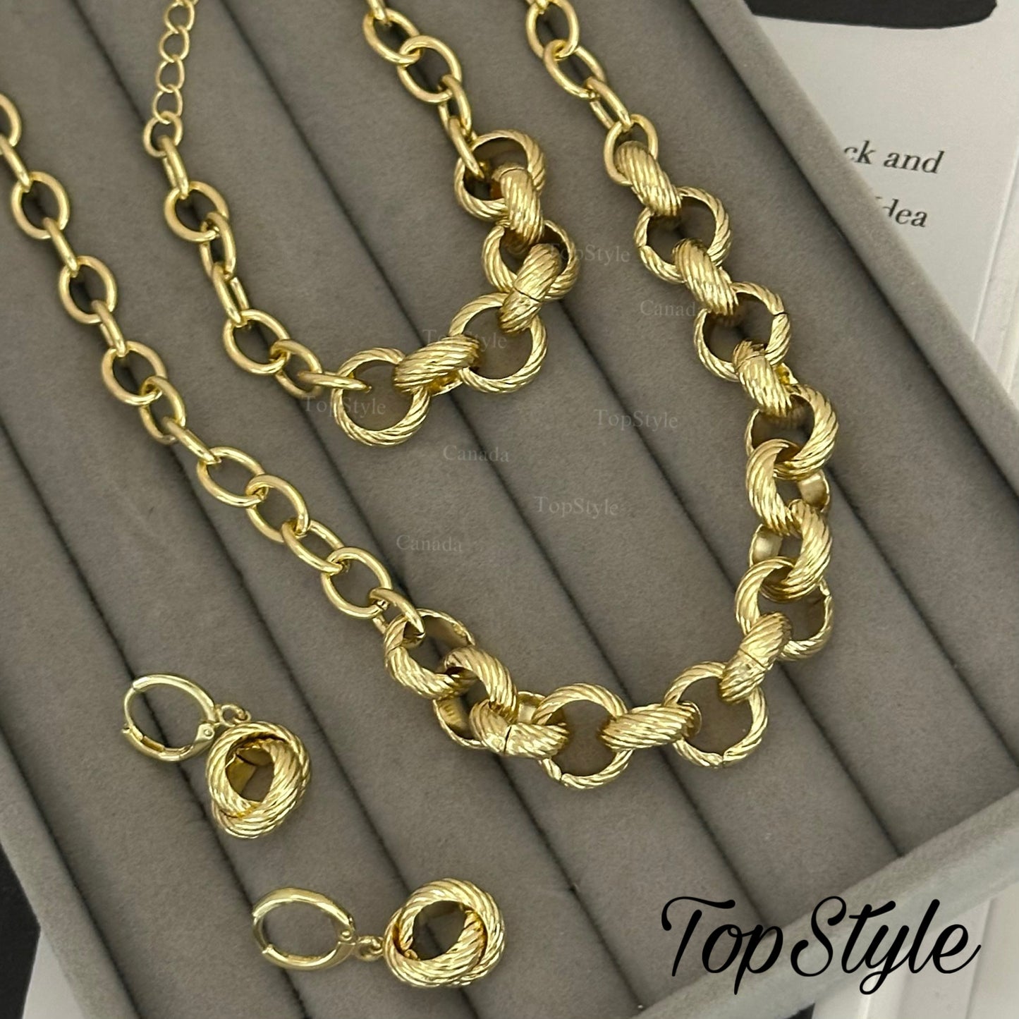 Parure imposante plaquée or 18 carats torsadée (3 pièces)